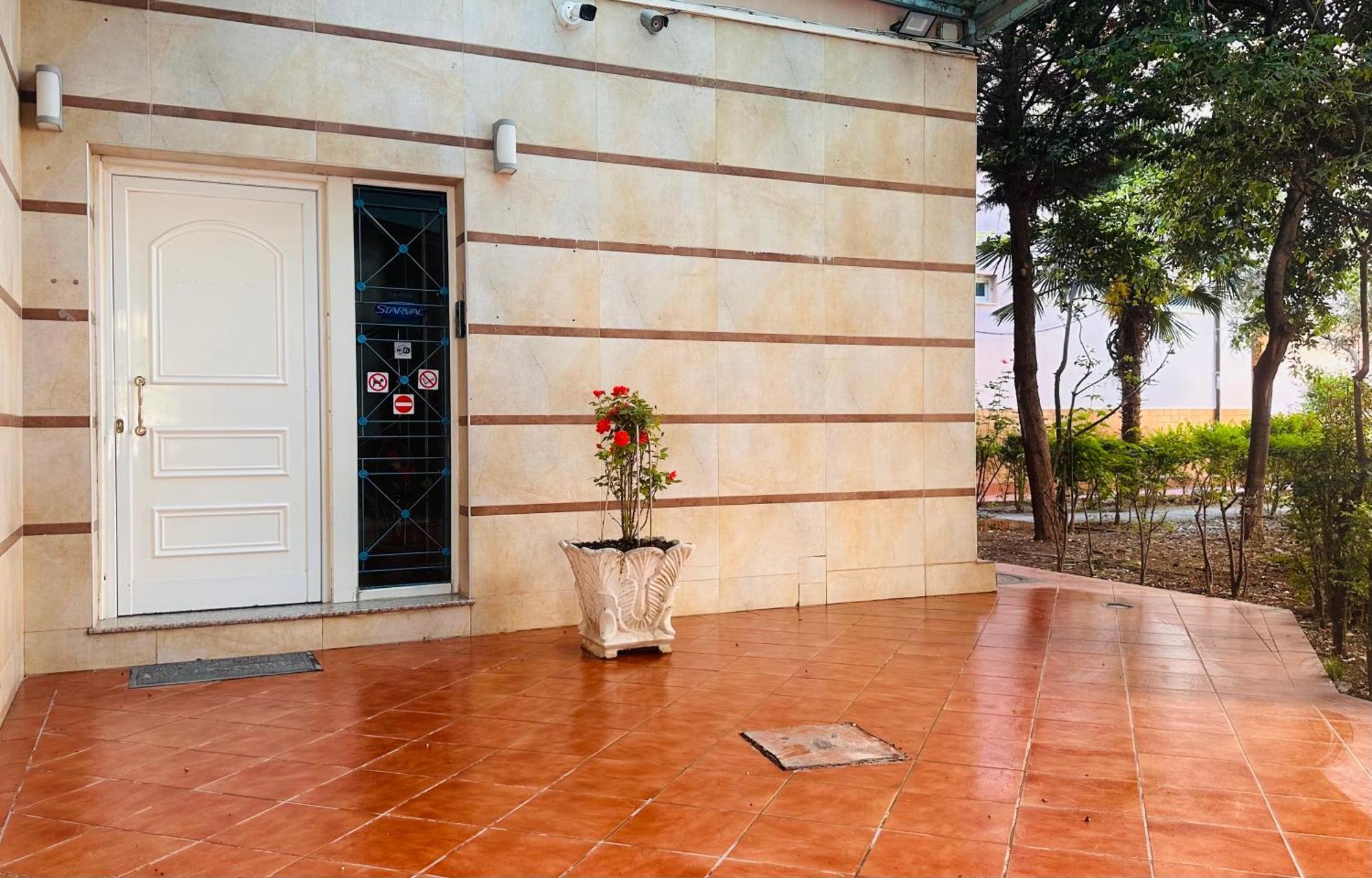 Maxi Wellness Apartment Vlore